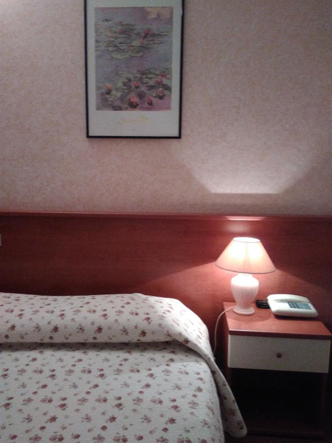 Hotel Elena Verona Luaran gambar